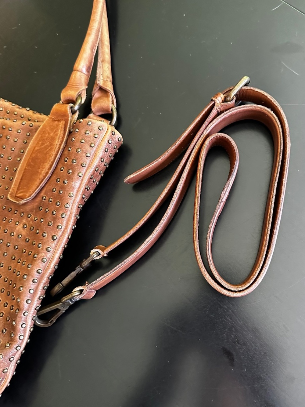 3 DAYS TIL DONATE Platania Chocolate Brown Italian Leather LRG Studded Zip Tote - Picture 4 of 5